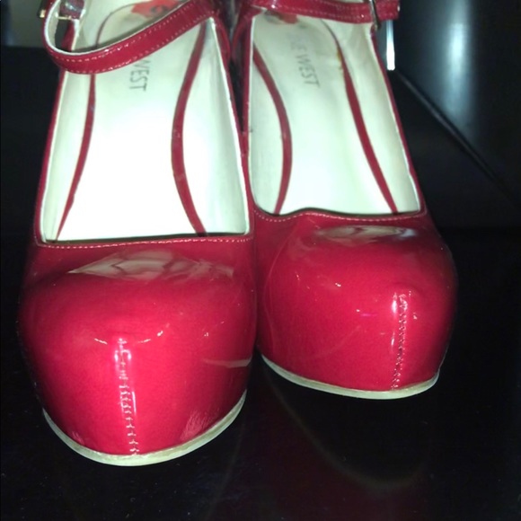 Nine West HOT Red Heels sz 6 - Picture 6 of 6
